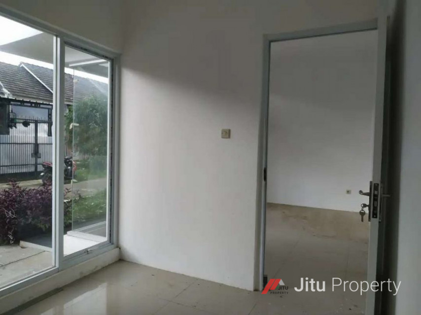 DIJUAL RUMAH 2 KT 1 KM DI CLUSTER BUKIT MANGGALA KOTA | Jitu Property